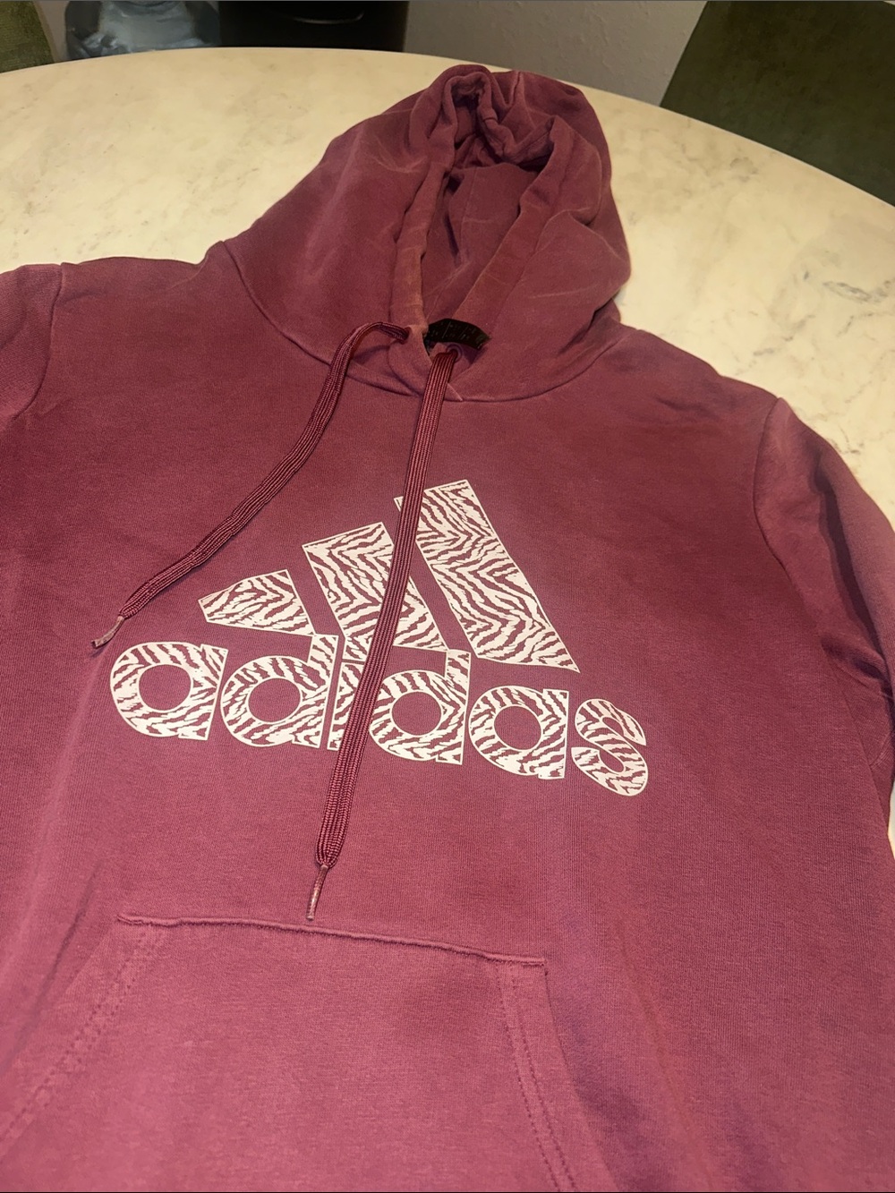 Adidas burgundy hoodies sweatshirt size Large - Picture 2 of 6